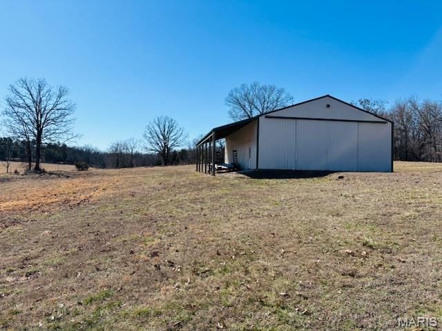 205 and 207 Center Point Rd, Steelville, MO 65565