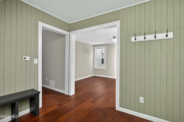 15 Murdock Avenue, Glens Falls, NY 12801