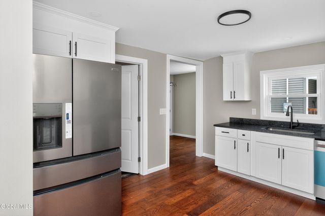 15 Murdock Avenue, Glens Falls, NY 12801