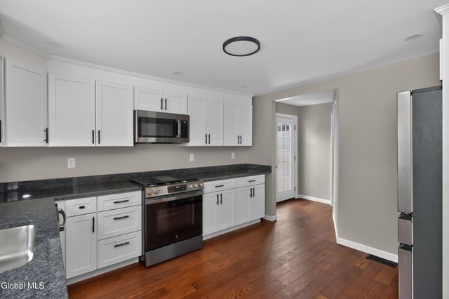 15 Murdock Avenue, Glens Falls, NY 12801