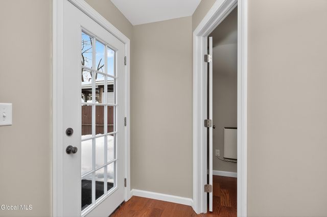 15 Murdock Avenue, Glens Falls, NY 12801