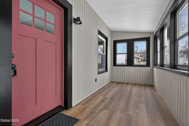 15 Murdock Avenue, Glens Falls, NY 12801