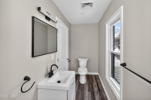 15 Murdock Avenue, Glens Falls, NY 12801