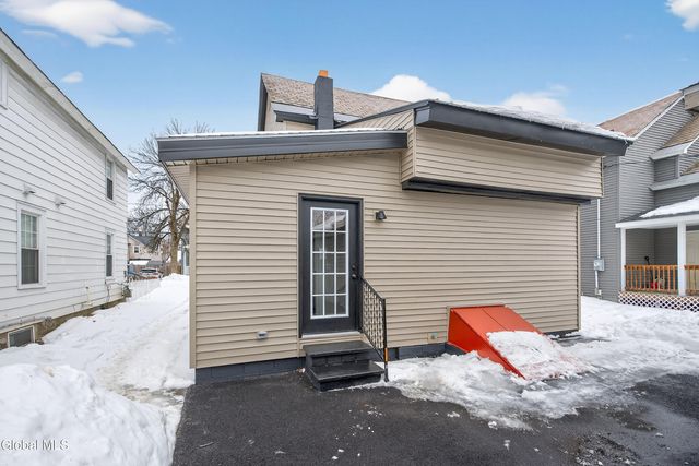 15 Murdock Avenue, Glens Falls, NY 12801