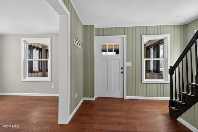 15 Murdock Avenue, Glens Falls, NY 12801