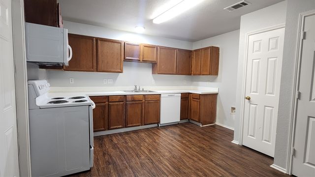 3416 Poplar Springs Lane, Dallas, TX 75227