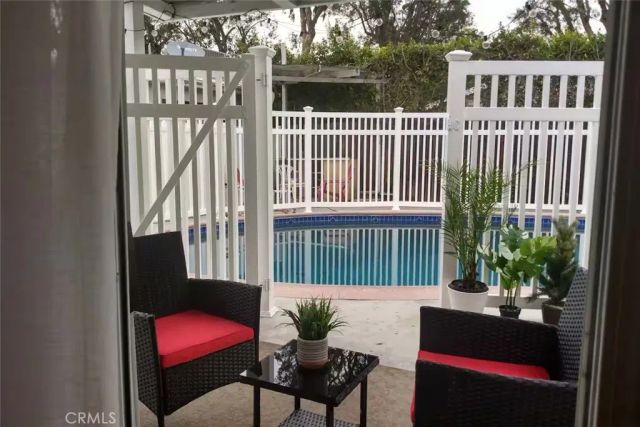5041 Alhama, Woodland Hills, CA 91364