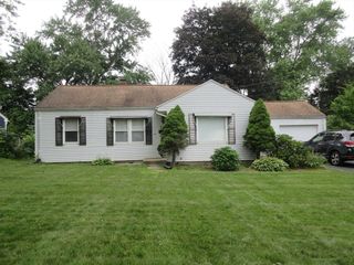 44 Orchardview Street, West Springfield, MA 01089