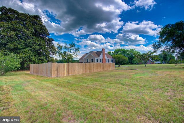 20532 RIDGE RD, Colonial Beach, VA 22443