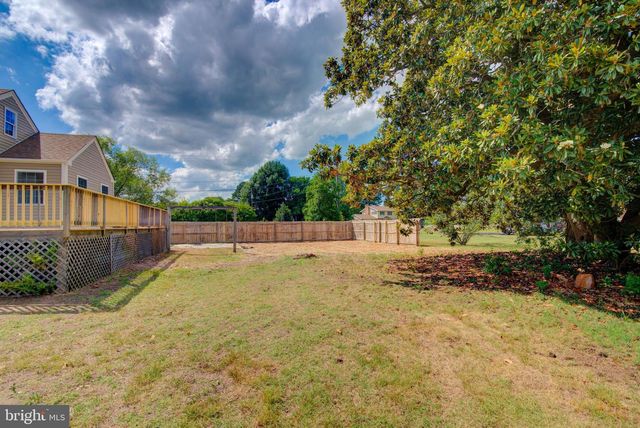 20532 RIDGE RD, Colonial Beach, VA 22443