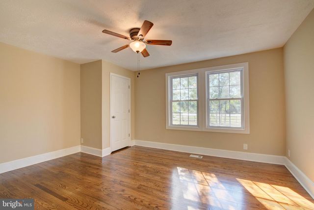 20532 RIDGE RD, Colonial Beach, VA 22443