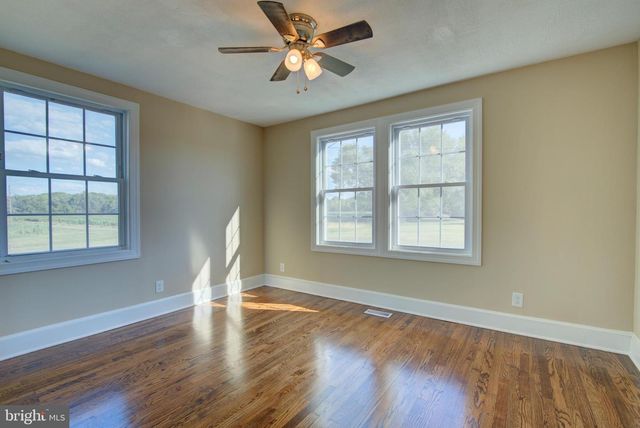 20532 RIDGE RD, Colonial Beach, VA 22443