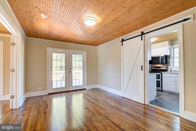 20532 RIDGE RD, Colonial Beach, VA 22443