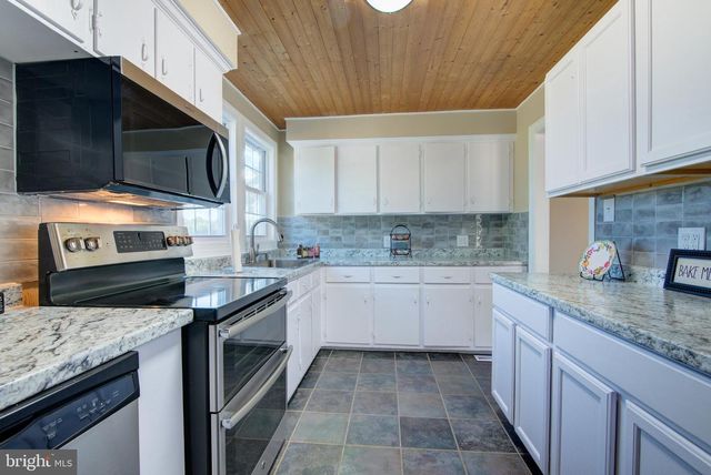 20532 RIDGE RD, Colonial Beach, VA 22443