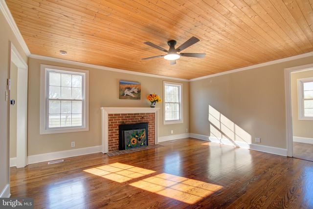 20532 RIDGE RD, Colonial Beach, VA 22443