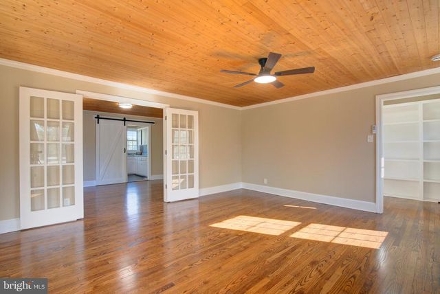 20532 RIDGE RD, Colonial Beach, VA 22443