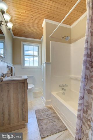 20532 RIDGE RD, Colonial Beach, VA 22443