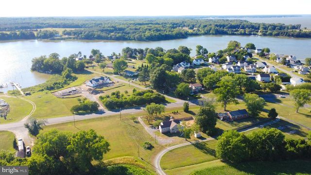 20532 RIDGE RD, Colonial Beach, VA 22443