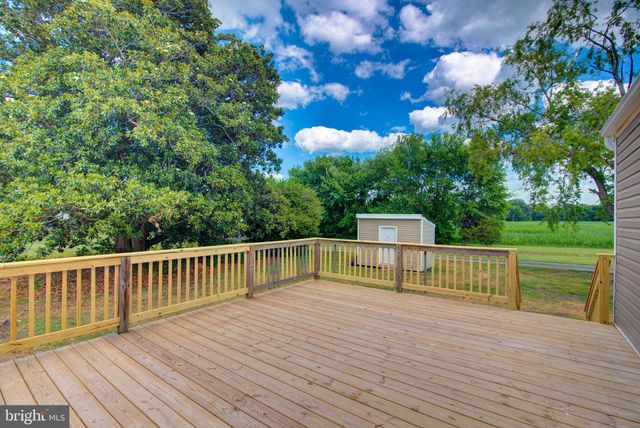 20532 RIDGE RD, Colonial Beach, VA 22443