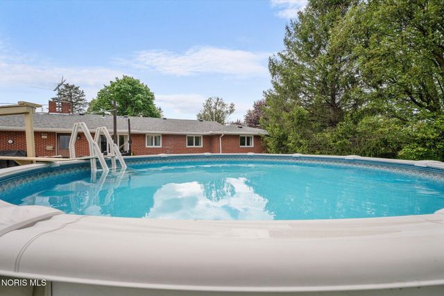 6320 State Route 109, Delta, OH 43515