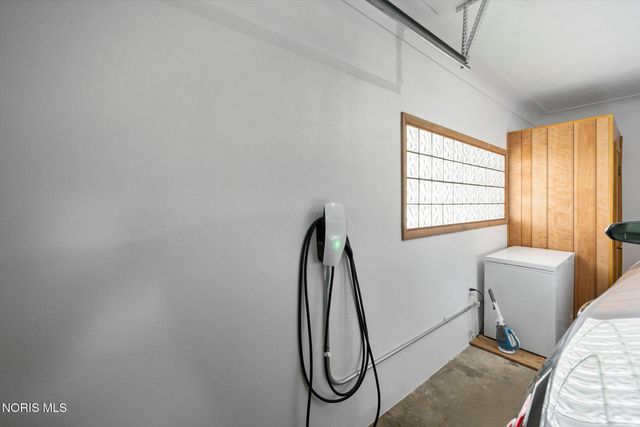 6320 State Route 109, Delta, OH 43515