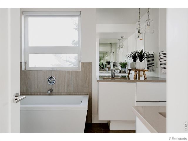 3724 Quivas Street, Denver, CO 80211