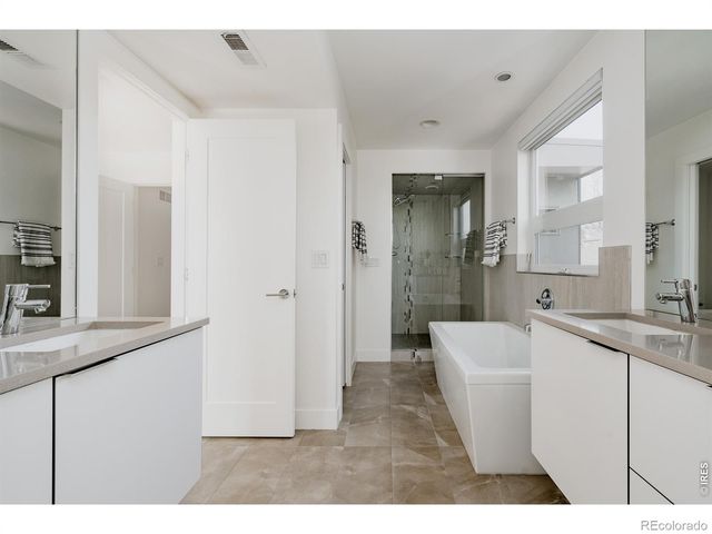 3724 Quivas Street, Denver, CO 80211