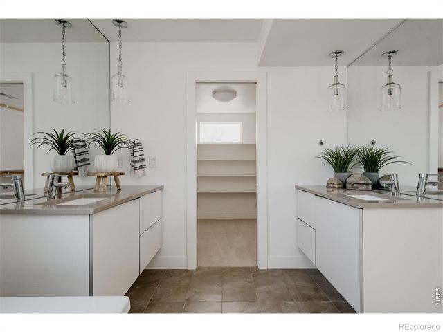 3724 Quivas Street, Denver, CO 80211