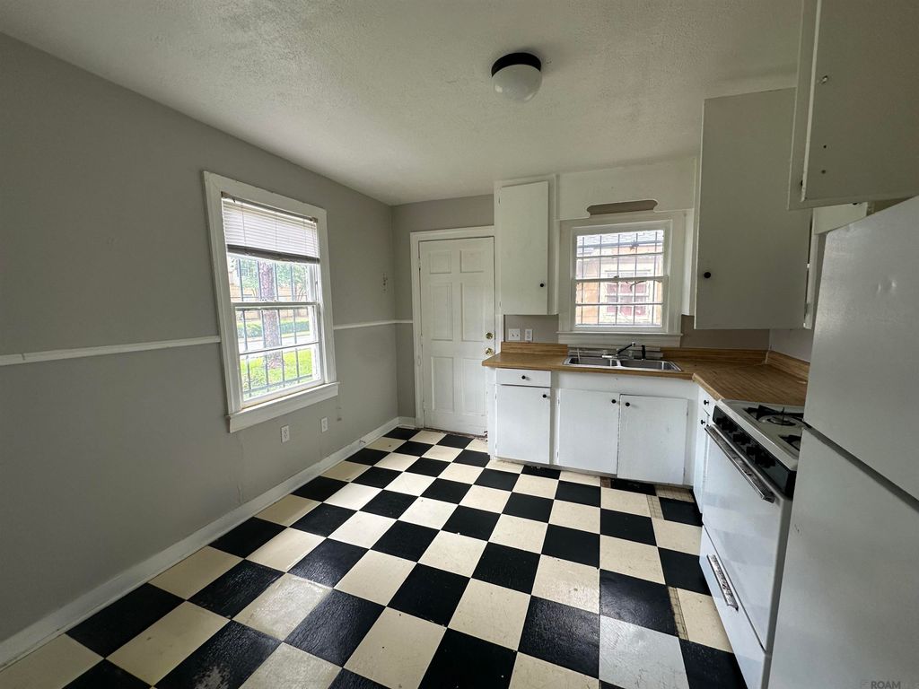 3330 Wyoming St, Baton Rouge, LA 70802