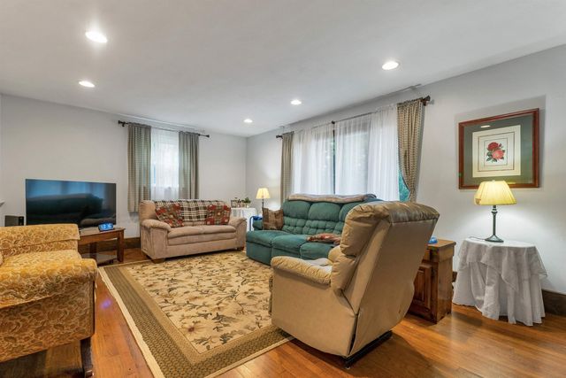 124 Haverhill Road, Chester, NH 03036