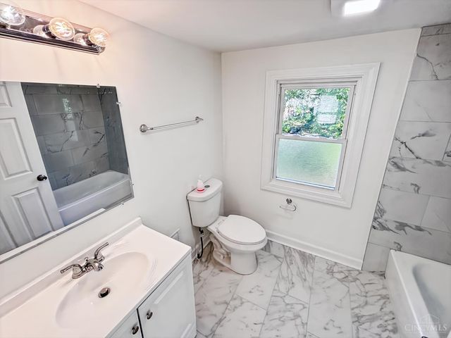 721 Eleventh Avenue, Middletown, OH 45044