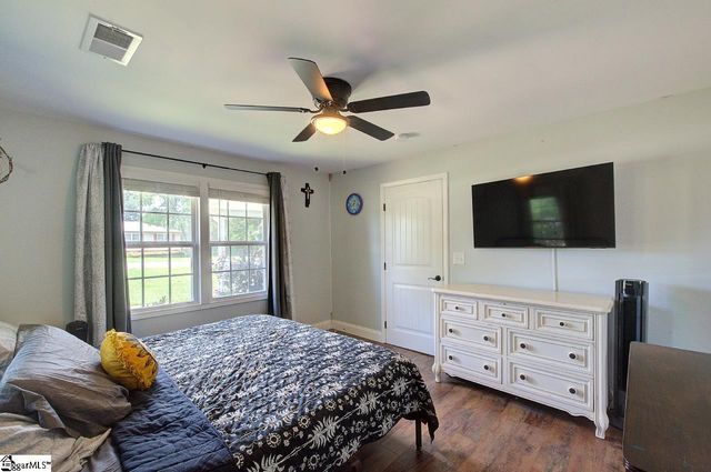 120 Swain Avenue, Boiling Springs, SC 29316