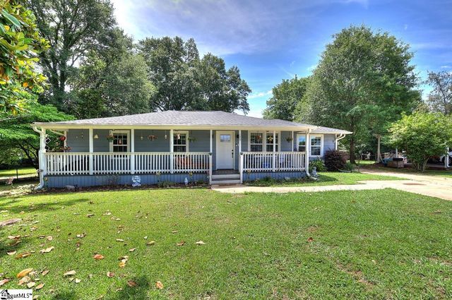 120 Swain Avenue, Boiling Springs, SC 29316