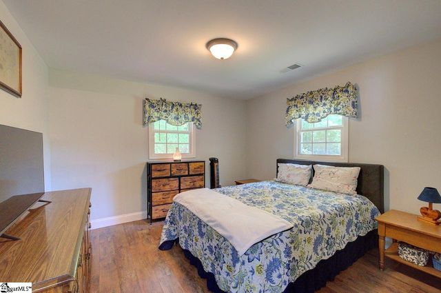120 Swain Avenue, Boiling Springs, SC 29316