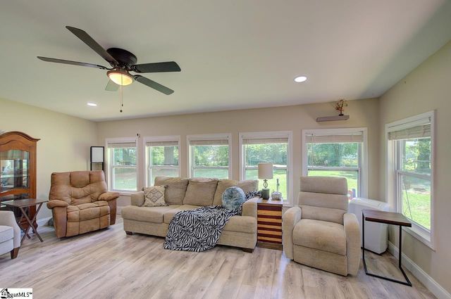 120 Swain Avenue, Boiling Springs, SC 29316