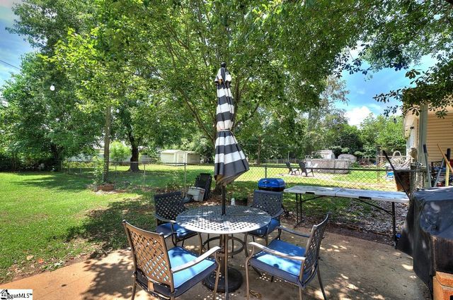 120 Swain Avenue, Boiling Springs, SC 29316