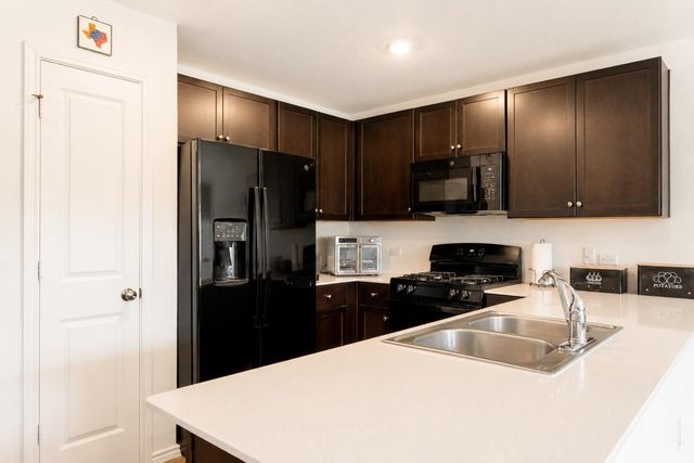 193 Gypsum VLY, San Marcos, TX 78666