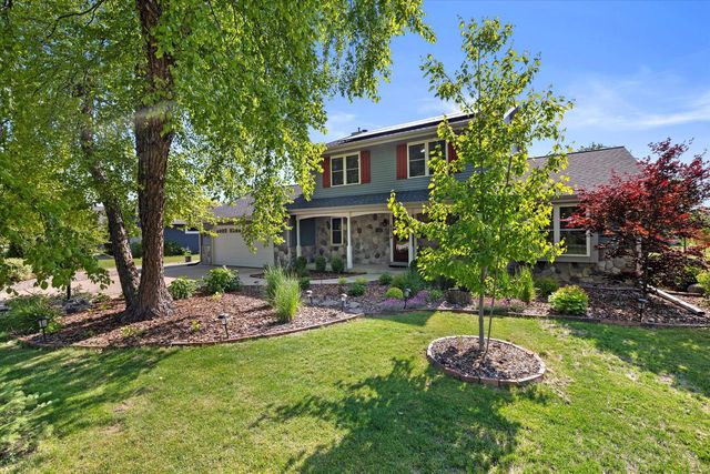 6834 S 35th STREET, Franklin, WI 53132