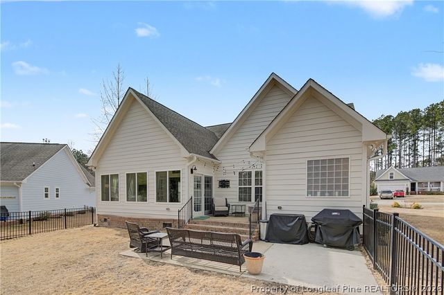 545 Orchard Falls Drive, Spring Lake, NC 28390