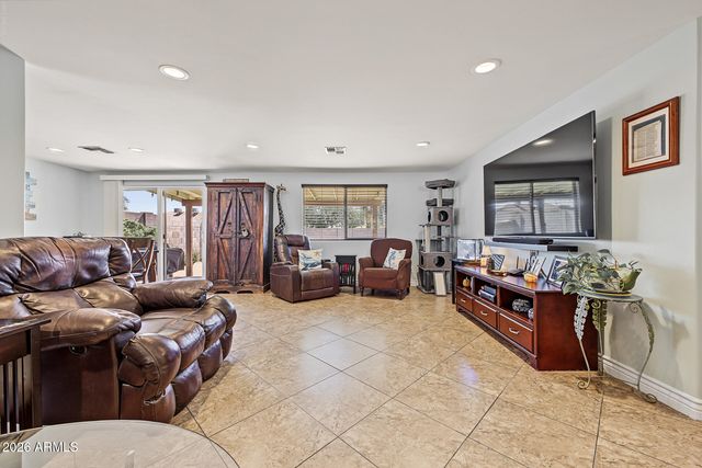 6151 W ZOE ELLA Way, Glendale, AZ 85306