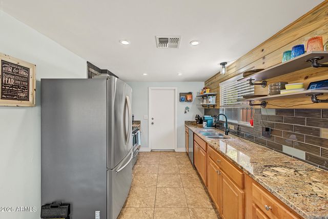 6151 W ZOE ELLA Way, Glendale, AZ 85306