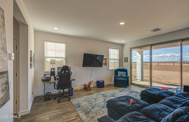 8058 W GRISWOLD Road, Peoria, AZ 85345