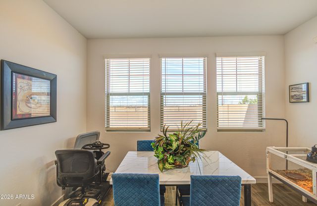 8058 W GRISWOLD Road, Peoria, AZ 85345