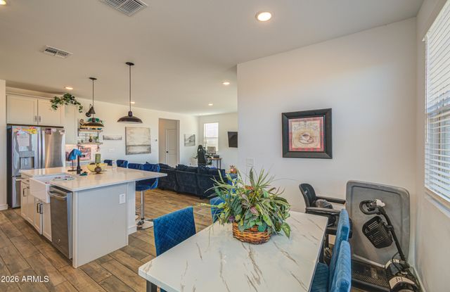 8058 W GRISWOLD Road, Peoria, AZ 85345