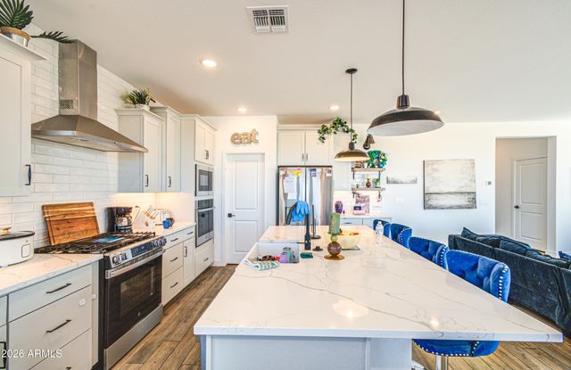 8058 W GRISWOLD Road, Peoria, AZ 85345