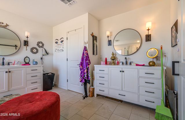 8058 W GRISWOLD Road, Peoria, AZ 85345