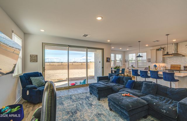 8058 W GRISWOLD Road, Peoria, AZ 85345