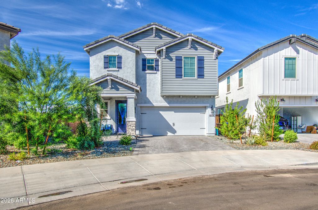 8058 W GRISWOLD Road, Peoria, AZ 85345