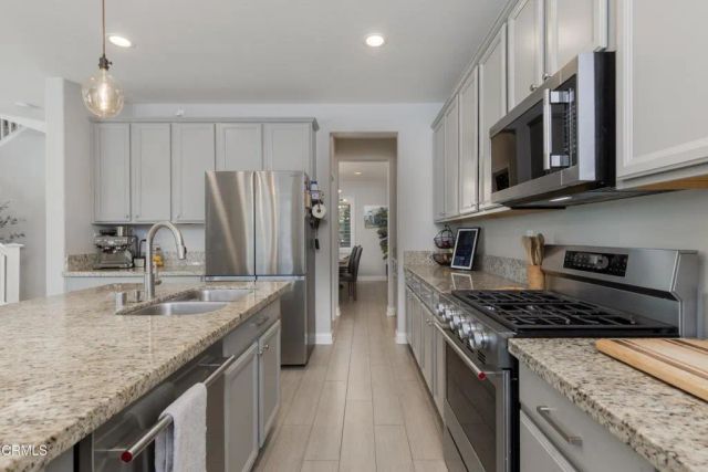 15605 Calabria Court, Bakersfield, CA 93314