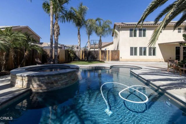 15605 Calabria Court, Bakersfield, CA 93314